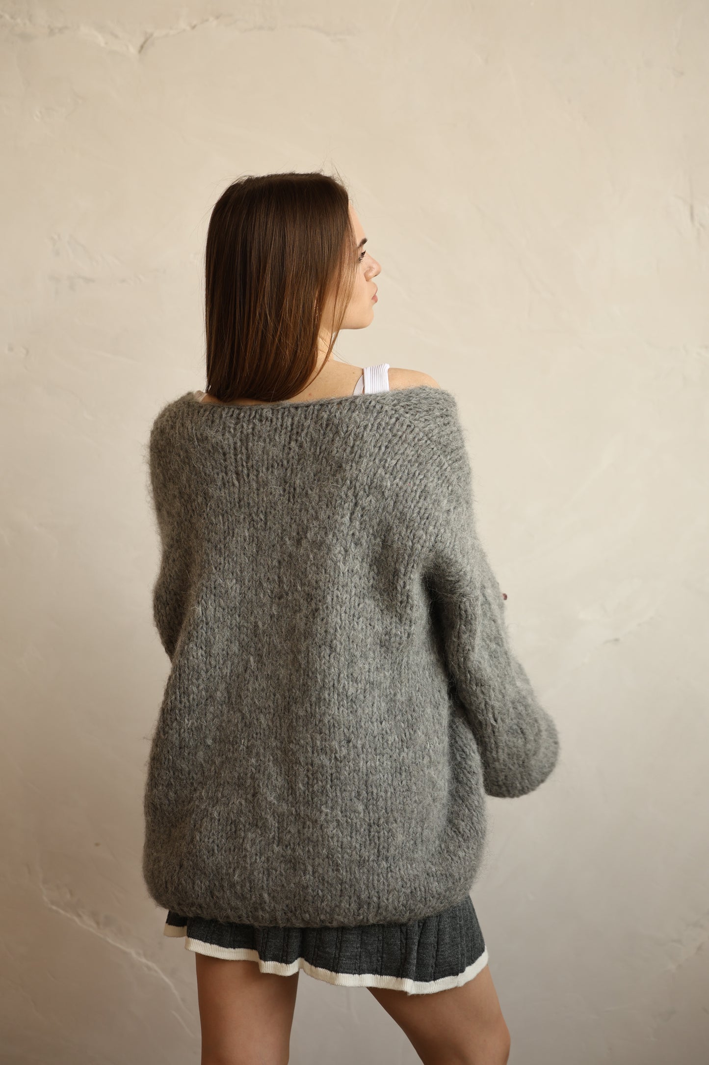 Luxurious Women's Handmade Oversized Alpaca Cardigan in Gray with Balloon Sleeves