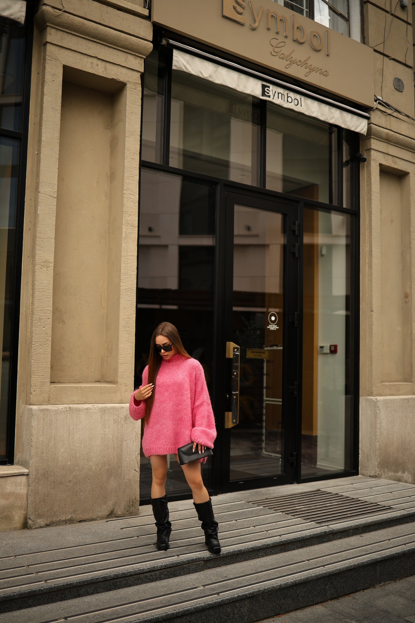 Chic Pink Hand-Knitted Oversized Balloon Sleeve Sweater